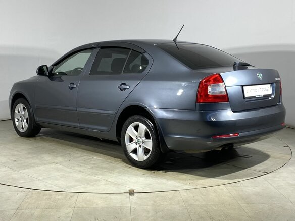 2012 Skoda Octavia II (A5) Рестайлинг, серый, 885000 рублей - вид 9