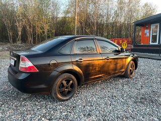 2009 Ford Focus II Рестайлинг, чёрный, 460000 рублей, вид 3