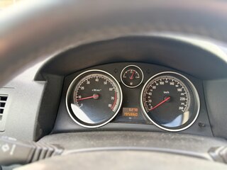 2010 Opel Astra GTC H Рестайлинг, чёрный, 550000 рублей, вид 5