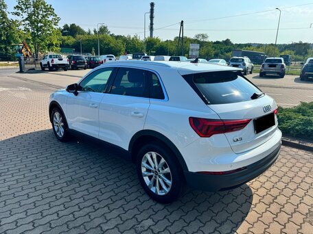 2022 Audi Q3 35 TFSI II (F3), белый, 2950000 рублей, вид 3