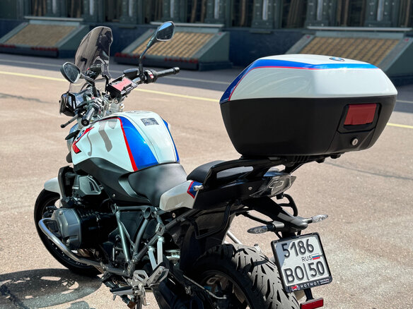 2017 BMW R 1200 R, белый, 1020000 рублей - вид 2