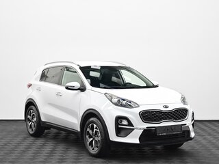 2020 Kia Sportage IV Рестайлинг, белый, 2095000 рублей, вид 1