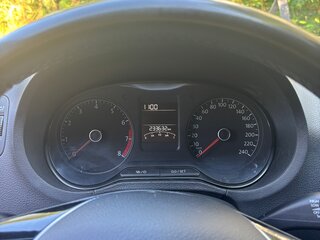 2015 Volkswagen Polo V Рестайлинг, серебристый, 865000 рублей, вид 5