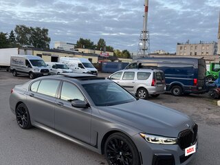 2022 BMW 7 серии 750i xDrive VI (G11/G12) Рестайлинг, серый, 6500000 рублей, вид 5