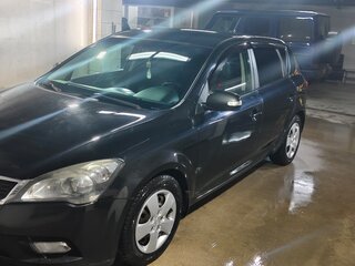 2012 Kia Ceed I Рестайлинг, чёрный, 680000 рублей, вид 2