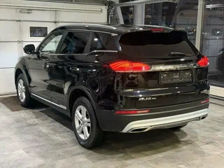 2022 Geely Atlas Pro, чёрный, 1599000 рублей, вид 5