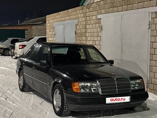 1990 Mercedes-Benz W124 260, серый, 799999 рублей, вид 2