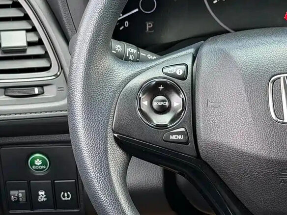 2022 Honda Vezel I Рестайлинг, белый, 1192100 рублей - вид 13