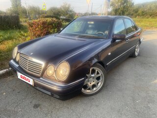 1998 Mercedes-Benz E-Класс 240 II (W210, S210), фиолетовый, 749000 рублей, вид 3