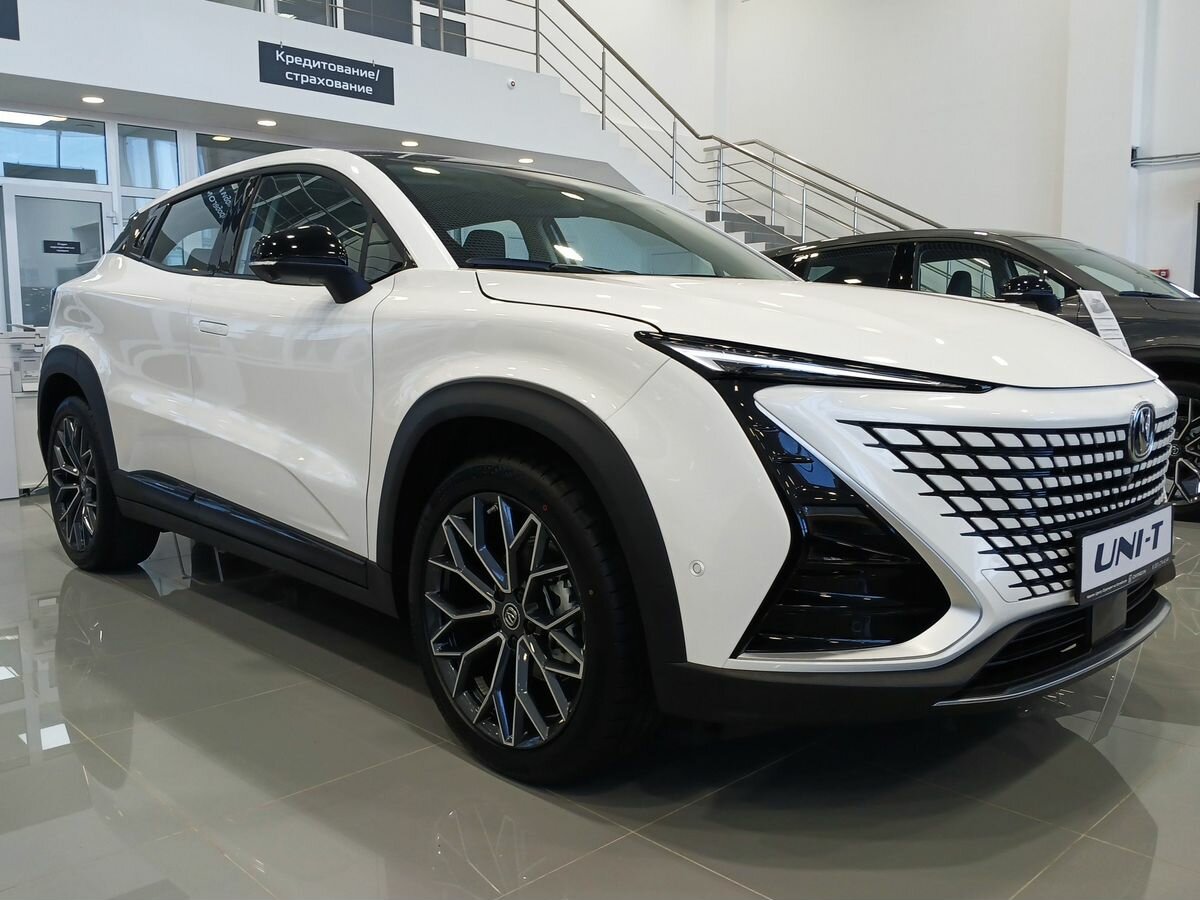 Открыть фотографии: Changan UNI-T I