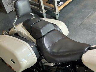 2022 Harley-Davidson Sport Glide, белый, 2100000 рублей, вид 4