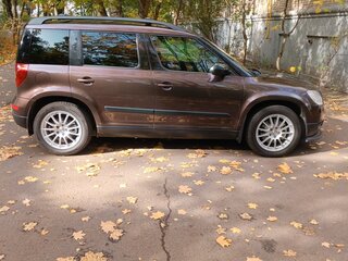 2013 Skoda Yeti I, коричневый, 950000 рублей, вид 2