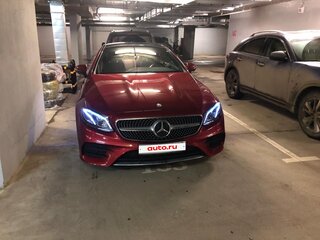 2017 Mercedes-Benz E-Класс 300 V (W213, S213, C238), красный, 3900000 рублей, вид 2