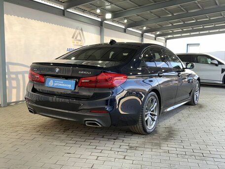 2019 BMW 5 серии 520d xDrive VII (G30/G31/G38), чёрный, 3800000 рублей, вид 5