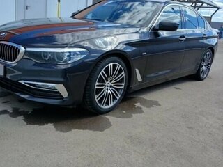2017 BMW 5 серии 520d VII (G30/G31/G38), серый, 2900000 рублей, вид 1
