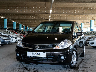 2010 Nissan Tiida I Рестайлинг, коричневый, 519000 рублей, вид 1