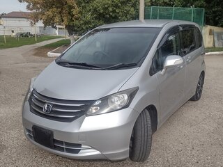 2011 Honda Freed I Рестайлинг, серебристый, 1130000 рублей, вид 1