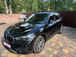 2020 BMW X1 16d sDrive II (F48) Рестайлинг, чёрный, 2150000 рублей, вид 1
