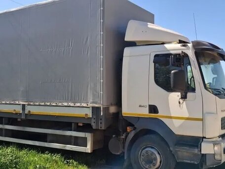 2011 Volvo FL, белый, 2750000 рублей, вид 1