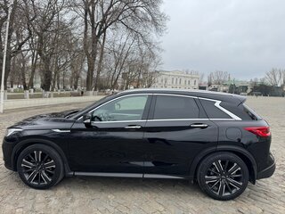 2021 Infiniti QX50 II, чёрный, 3000000 рублей, вид 2