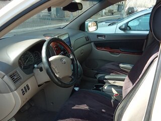 2003 Toyota Sienna II, белый, 1400000 рублей, вид 3