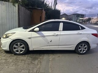 2011 Hyundai Solaris I, белый, 470000 рублей, вид 4