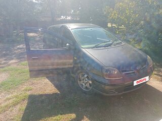 1998 Nissan Tino, серый, 400000 рублей, вид 2