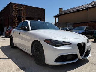 2017 Alfa Romeo Giulia II (952), белый, 2450000 рублей, вид 3