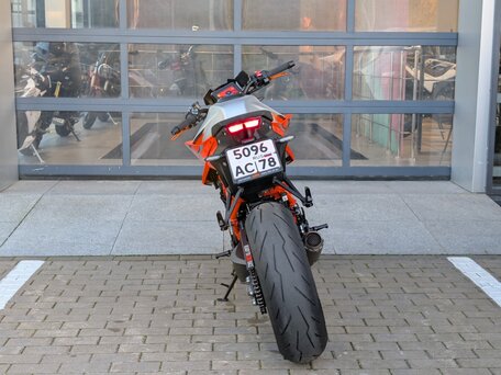 2022 KTM 1290 Super Duke R Evo, оранжевый, 1750000 рублей, вид 4