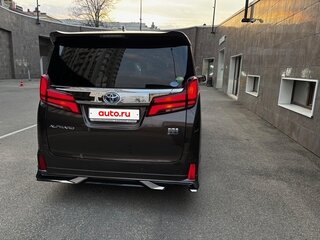 2018 Toyota Alphard III Рестайлинг, коричневый, 4300000 рублей, вид 5
