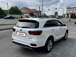 2019 Kia Sorento 6-speed III Prime Рестайлинг, белый, 2900000 рублей, вид 5