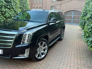 2015 Cadillac Escalade IV, чёрный, 4300000 рублей, вид 1