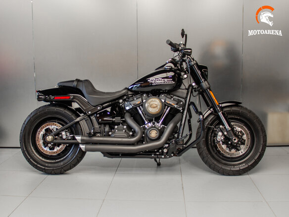 2017 Harley-Davidson Fat Bob, чёрный, 1438627 рублей - вид 1