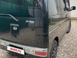 2013 Daihatsu Atrai V Рестайлинг, чёрный, 800000 рублей, вид 4