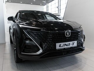2025 Changan UNI-T I, чёрный, 3459900 рублей, вид 4