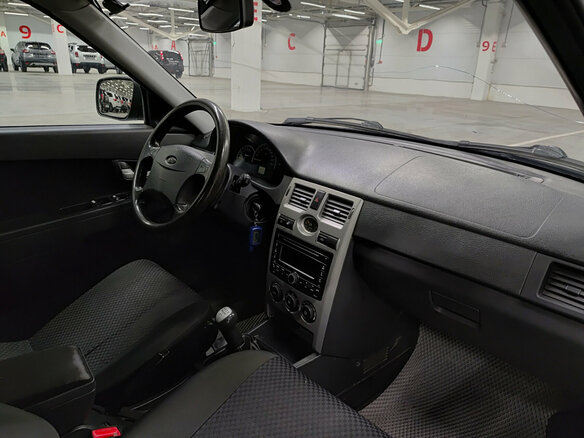 2011 Lada (ВАЗ) Priora I, красный, 220000 рублей - вид 10