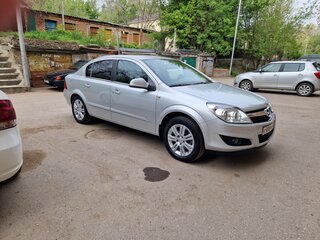 2011 Opel Astra H Рестайлинг, серебристый, 770000 рублей, вид 2