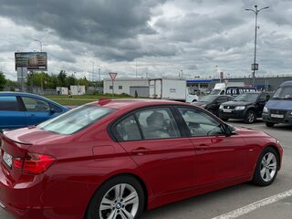 2012 BMW 3 серии 320i xDrive VI (F3x), красный, 1890000 рублей, вид 4