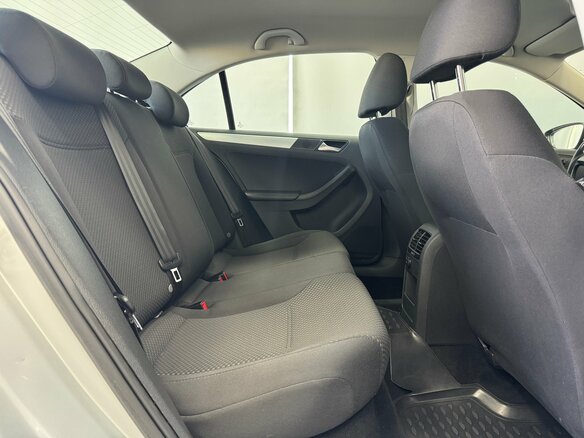 2012 Volkswagen Jetta VI, серый - вид 3