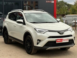 2017 Toyota RAV4 IV (XA40) Рестайлинг, белый, 2199000 рублей, вид 2
