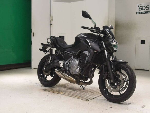 2018 Kawasaki Z 650, чёрный, 675000 рублей - вид 2