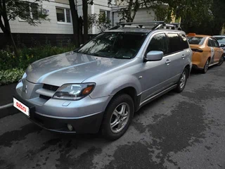 2004 Mitsubishi Outlander I, серебристый, 330000 рублей, вид 1