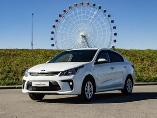 2018 Kia Rio IV, белый, 850000 рублей, вид 1