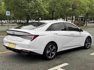 2022 Hyundai Elantra VII (CN7), белый, 1400000 рублей, вид 4