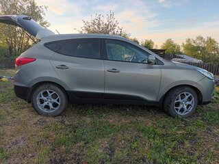 2011 Hyundai ix35 I, бежевый, 1300000 рублей, вид 3