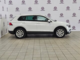 2017 Volkswagen Tiguan II, белый, 1782000 рублей, вид 4