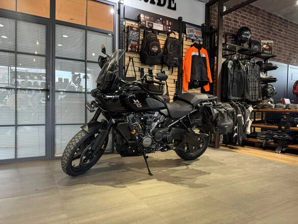 2021 Harley-Davidson Pan America, чёрный, 1510000 рублей - вид 1