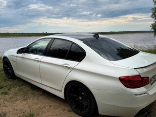 2013 BMW 5 серии 520i VI (F10/F11/F07), белый, 2000000 рублей, вид 3