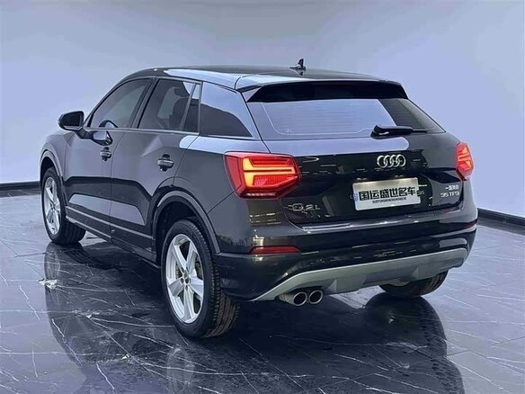 2021 Audi Q2 L I, серый, 1800000 рублей - вид 5