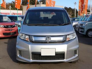 2016 Honda Freed Spike I Рестайлинг 2, серебристый, 910000 рублей, вид 2
